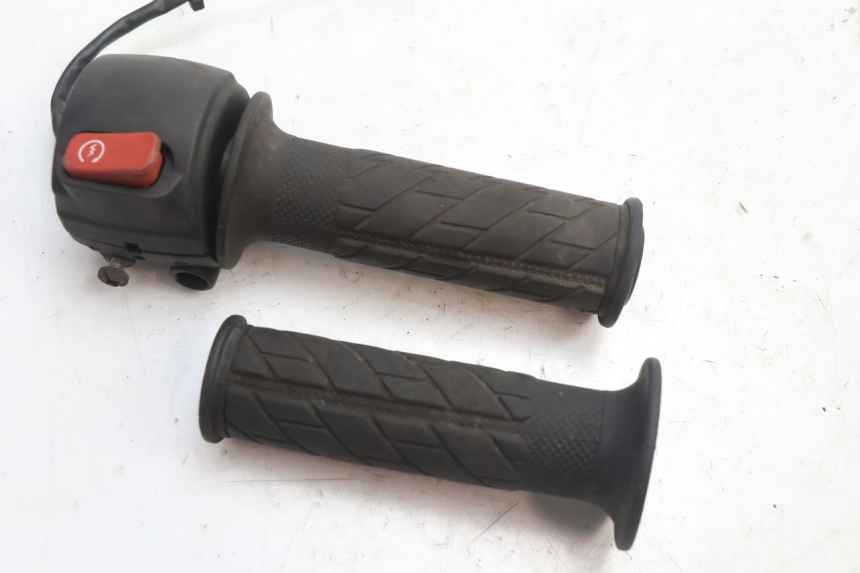 photo de RECHTER LENKERHEBEL MBK BOOSTER SPIRIT 50 (2004 - 2017) - Detailansicht des Bauteils