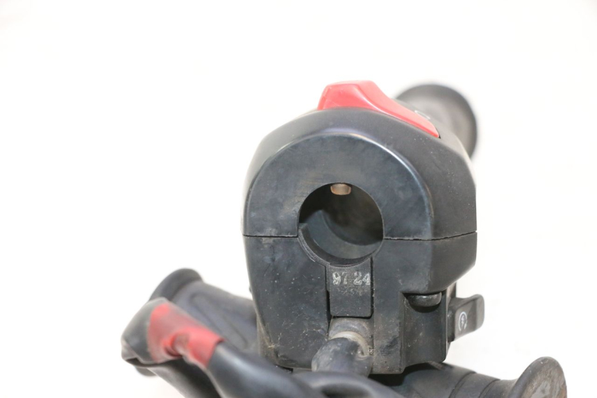 photo de RECHTER LENKERHEBEL SUZUKI BURGMAN 125 (2007 - 2014) - Detailansicht des Bauteils