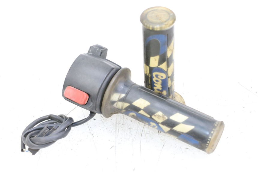 photo de RECHTS SCHALTER YAMAHA BW'S 50 (2004 - 2017) - Hauptansicht