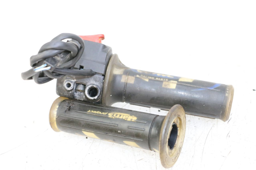 photo de RECHTS SCHALTER YAMAHA BW'S 50 (2004 - 2017) - Zoom auf Gebrauchszustand