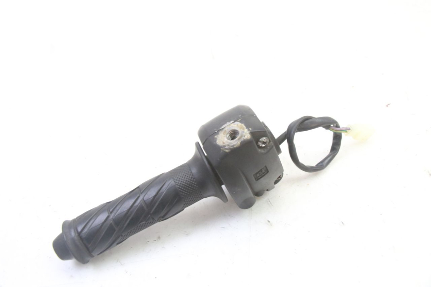 photo de RECHTS SCHALTER ORCAL CAVARO 4T 50 (2019 - 2023) - Technische Nahaufnahme