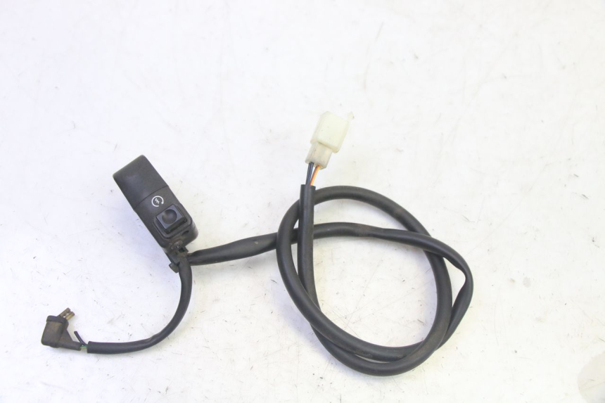 photo de RECHTS SCHALTER HONDA CBF 125 (2009 - 2015) - Hauptansicht