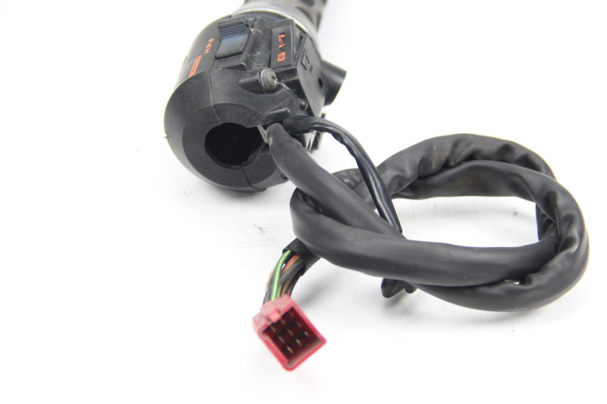 photo de RECHTS SCHALTER HONDA CBR F SC21 1000 (1986 - 1992) - Alternative Perspektive