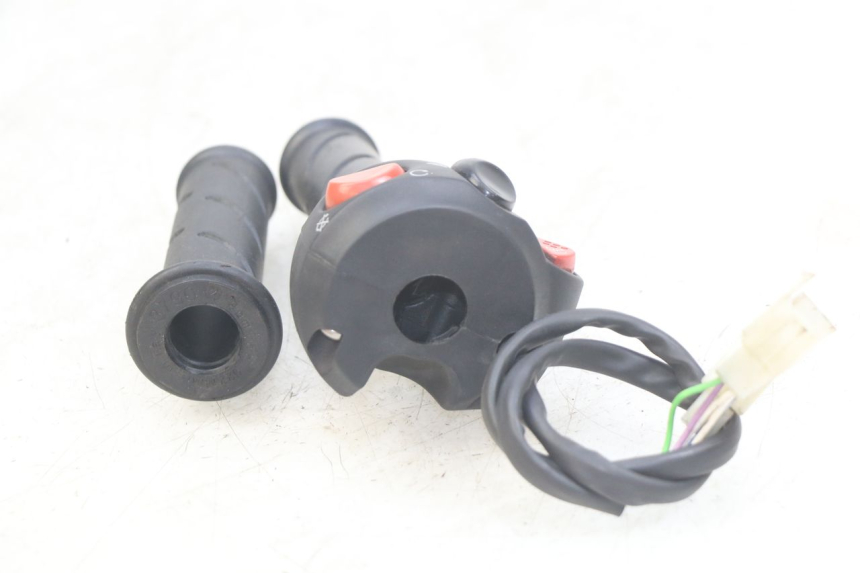 photo de RECHTER LENKERHEBEL PEUGEOT CITYSTAR AIR 125 (2014 - 2017) - Alternative Perspektive