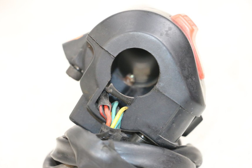 photo de RECHTS SCHALTER APRILIA CLASSIC 125 (1995 - 2001) - Zoom auf Gebrauchszustand