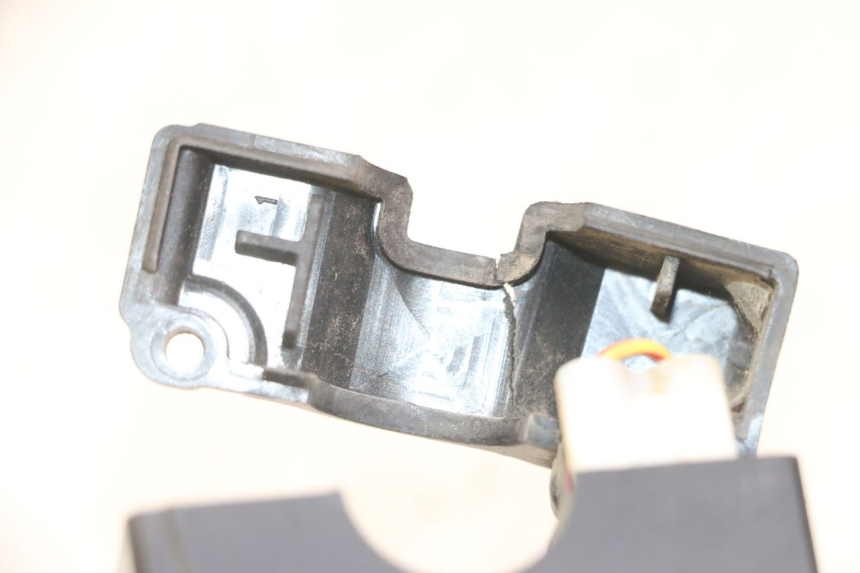 photo de RECHTS SCHALTER HONDA CRF-F CRF F 110 (2019 - 2022) - Zoom auf Gebrauchszustand