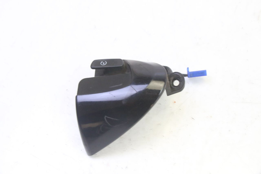 photo de RECHTS SCHALTER YAMAHA CYGNUS X INJECTION 125 (2007 - 2013) - Technische Nahaufnahme