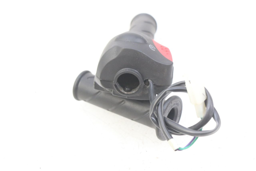 photo de RECHTER LENKERHEBEL PEUGEOT E-VIVACITY 1 (2012 - 2018) - Detailansicht des Bauteils