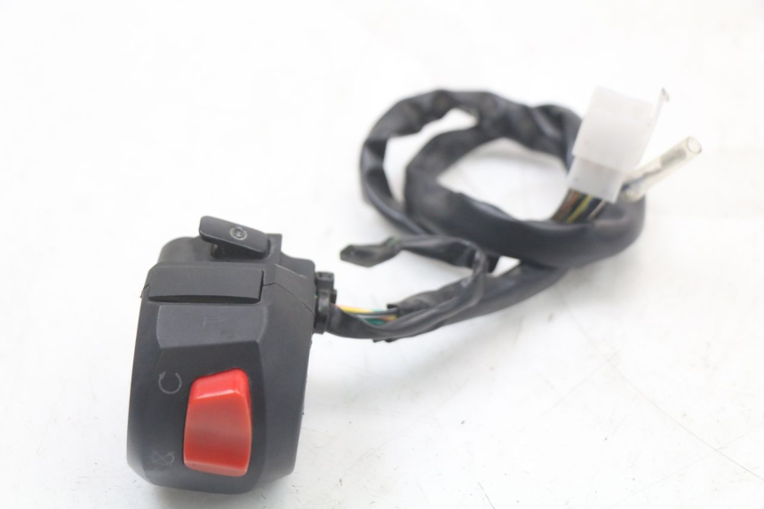 photo de RECHTS SCHALTER EBROH BRAVO GLE 1 (2020 - 2024) - Alternative Perspektive