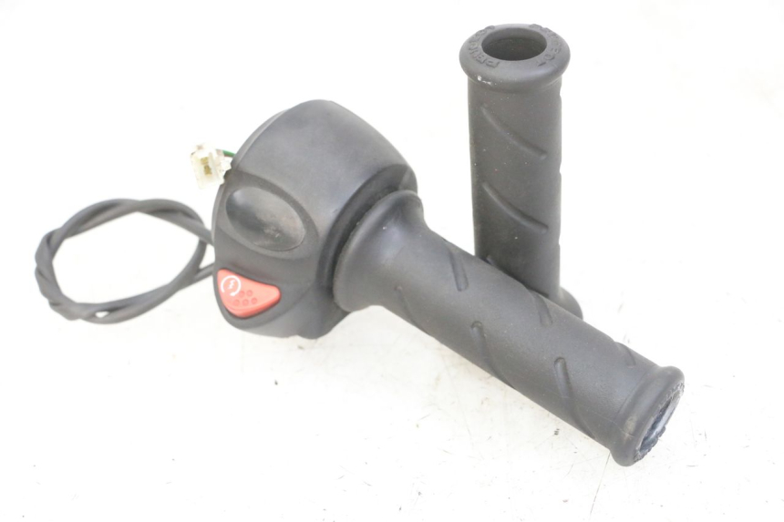 photo de RECHTS SCHALTER PEUGEOT ELYSTAR 125 (2002 - 2007) - Hauptansicht