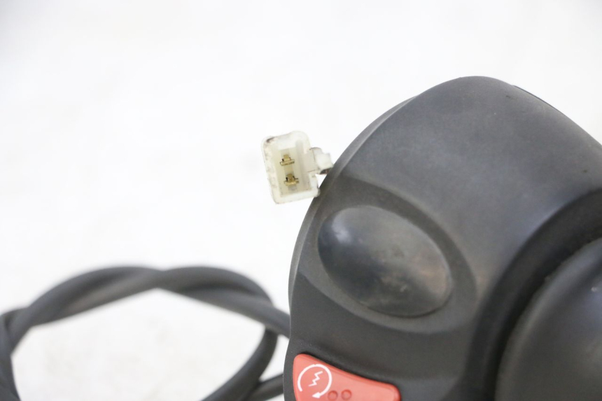 photo de RECHTS SCHALTER PEUGEOT ELYSTAR 125 (2002 - 2007) - Details der Befestigungspunkte