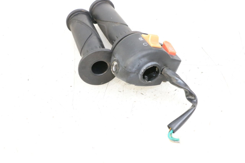 photo de RECHTER LENKERHEBEL JM MOTORS EVOLIS 4T 50 (2018 - 2022) - Technische Nahaufnahme