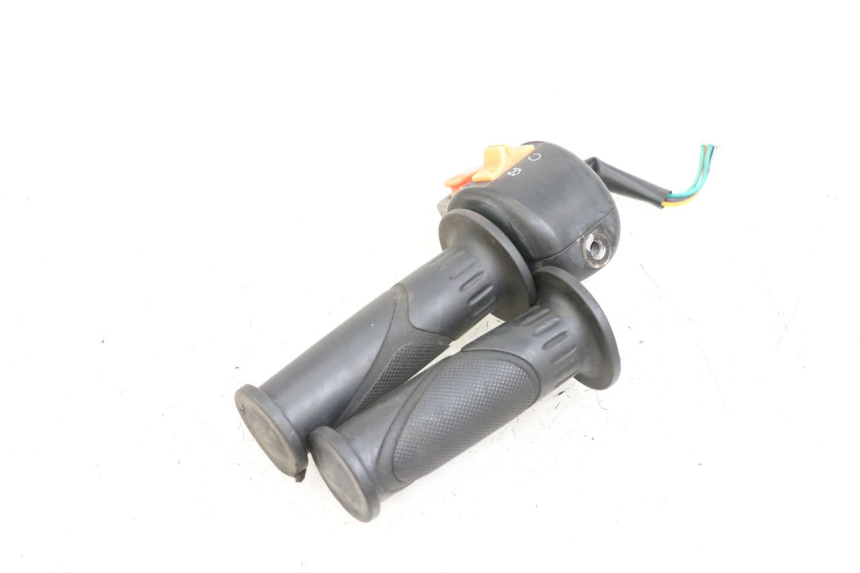 photo de RECHTER LENKERHEBEL JM MOTORS EVOLIS 4T 50 (2018 - 2022) - Details der Befestigungspunkte