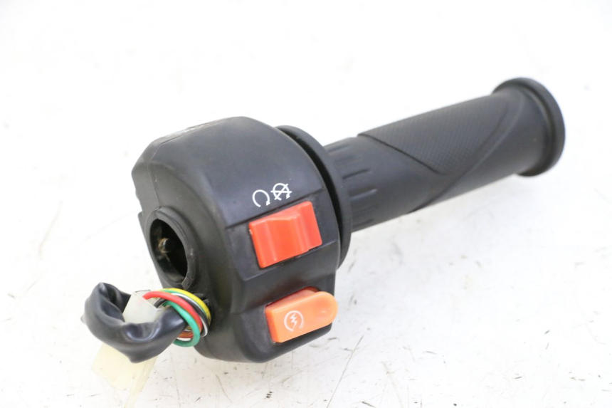 photo de RECHTER LENKERHEBEL JM MOTORS EVOLIS 4T 50 (2018 - 2022) - Oberflächenzustand und Material