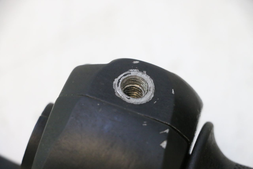 photo de RECHTS SCHALTER KEEWAY FOCUS 50 (2006 - 2009) - Oberflächenzustand und Material
