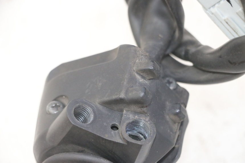 photo de RECHTS SCHALTER HONDA FORZA ABS 300 (2013 - 2017) - Zoom auf Gebrauchszustand