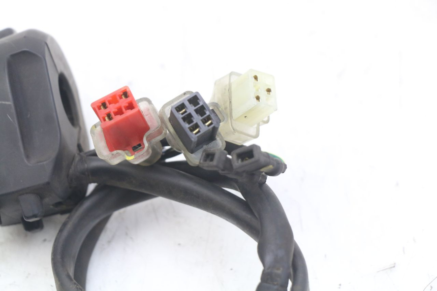 photo de RECHTER LENKERHEBEL HONDA FORZA 125 (2015 - 2016) - Technische Nahaufnahme