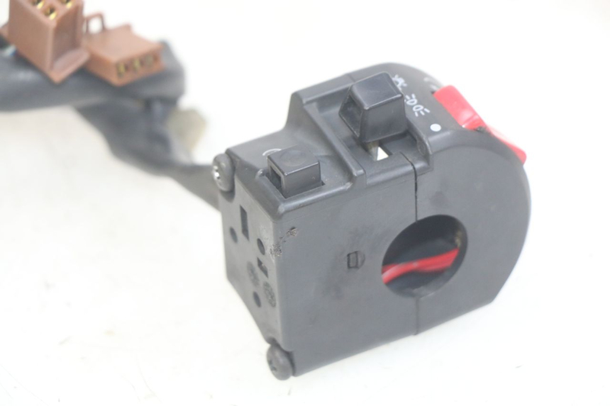 photo de RECHTER LENKERHEBEL YAMAHA FZS FAZER 600 (1998 - 2001) - Zoom auf Gebrauchszustand