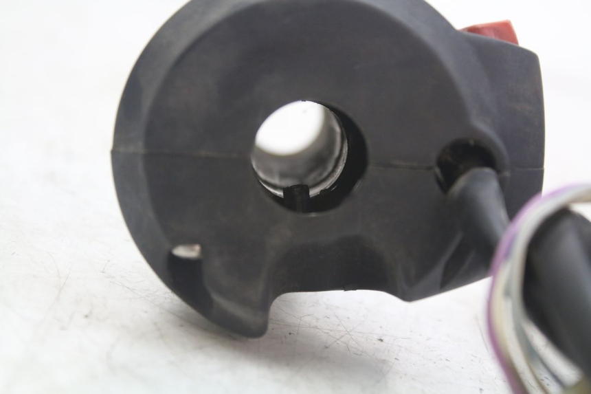 photo de RECHTS SCHALTER PEUGEOT GEOPOLIS RS 125 (2007 - 2009) - Detailansicht des Bauteils