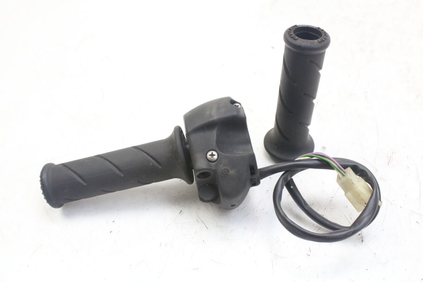 photo de RECHTS SCHALTER PEUGEOT GEOPOLIS RS 125 (2007 - 2009) - Alternative Perspektive