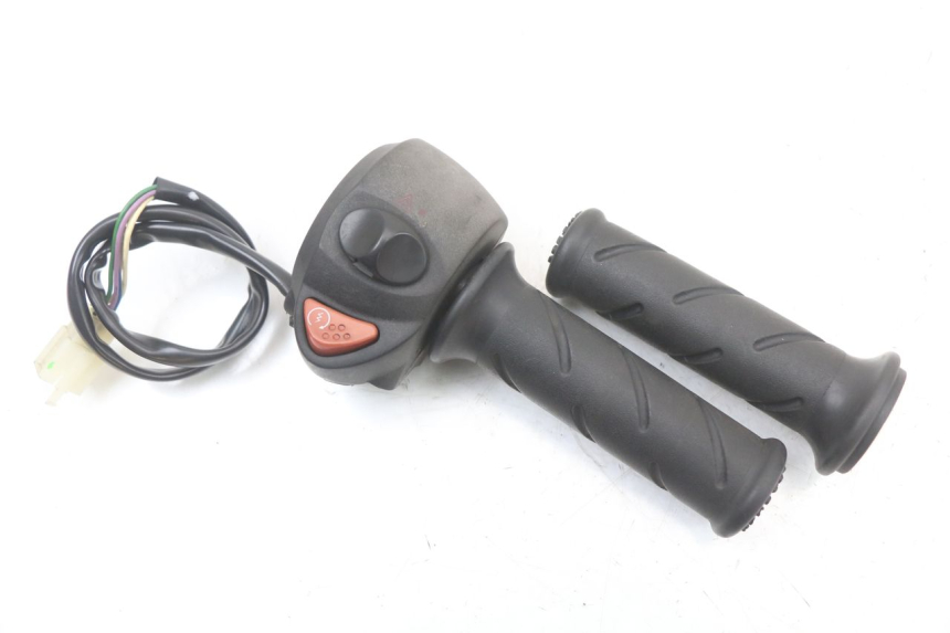 photo de RECHTS SCHALTER PEUGEOT GEOPOLIS RS 125 (2007 - 2009) - Hauptansicht