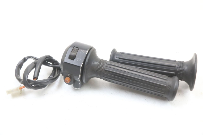 photo de RECHTER LENKERHEBEL HYOSUNG GF 125 (2001 - 2005) - Hauptansicht