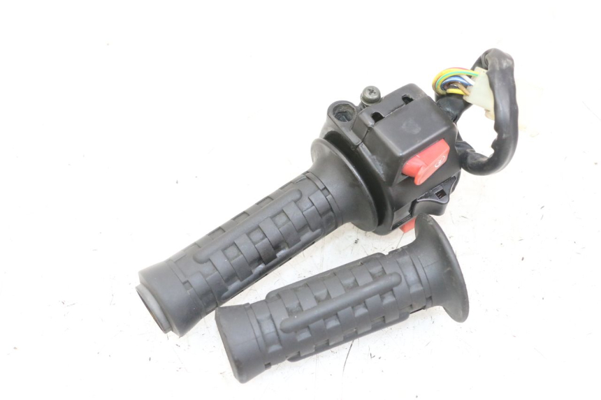 photo de RECHTS SCHALTER GOES WIKI 125 (2010 - 2015) - Detailansicht des Bauteils