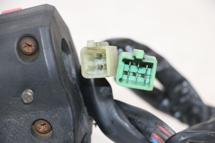 photo de RECHTS SCHALTER KAWASAKI GPX R WARBIRD 600 (1988 - 1993) - Details der Befestigungspunkte