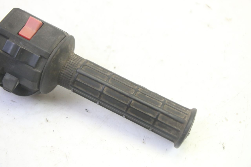 photo de RECHTS SCHALTER KAWASAKI GPZ RX 1000 (1986 - 1988) - Zoom auf Gebrauchszustand