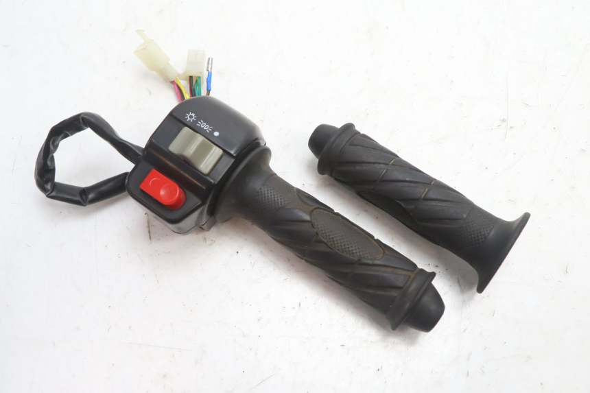 photo de RECHTER LENKERHEBEL TNT MOTOR GRIDO 2T 50 (2010 - 2019) - Hauptansicht