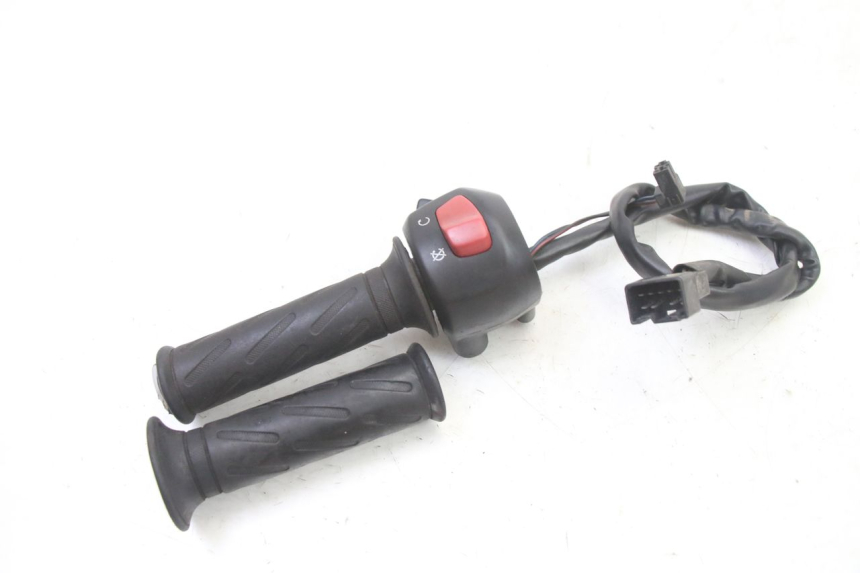 photo de RECHTSKOMMUTATOR SUZUKI GS GSE 500 (2001 - 2003) - Technische Nahaufnahme