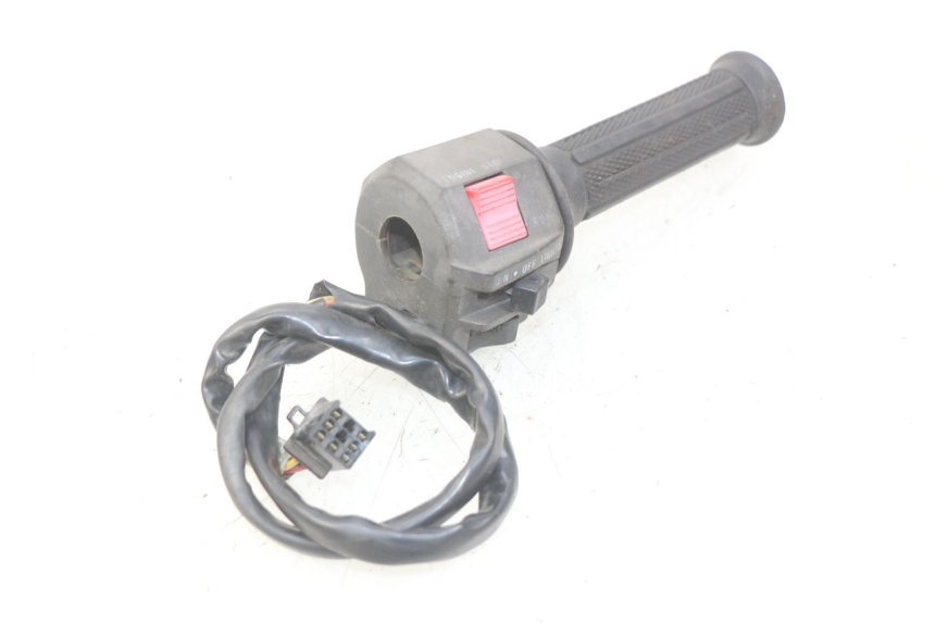 photo de RECHTER LENKERHEBEL SUZUKI GSX-F GSX  F 1100 (1988 - 1994) - Zoom auf Gebrauchszustand