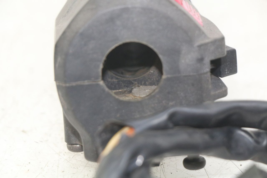 photo de RECHTER LENKERHEBEL SUZUKI GSX-F GSX  F 1100 (1988 - 1994) - Technische Nahaufnahme