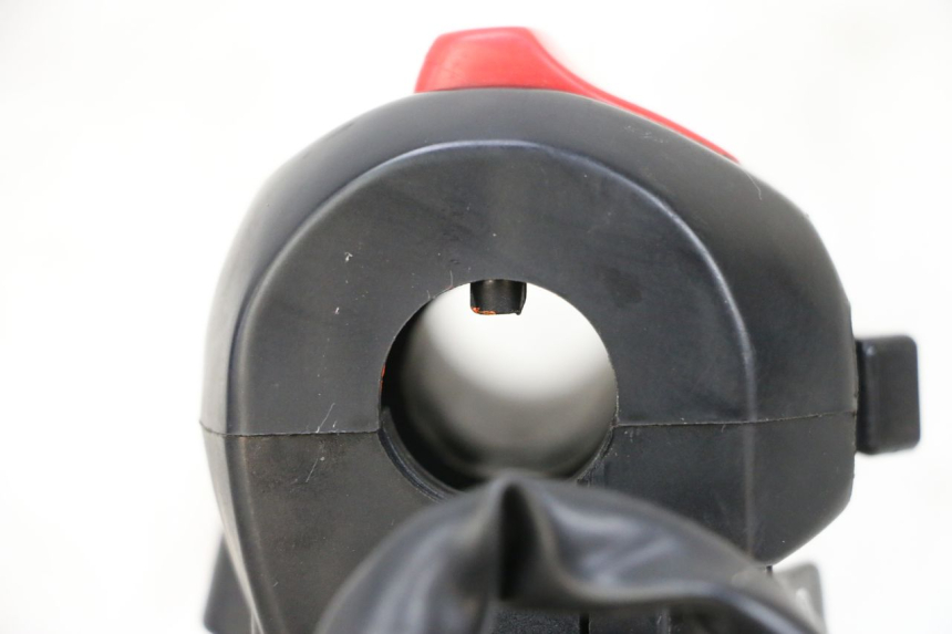 photo de RECHTS SCHALTER SUZUKI GSXR GSX-R 1000 (2003 - 2004) - Technische Nahaufnahme