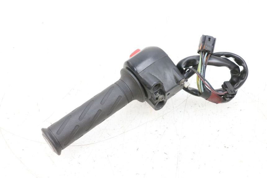 photo de RECHTS SCHALTER SUZUKI GSXR GSX-R 1000 (2003 - 2004) - Oberflächenzustand und Material