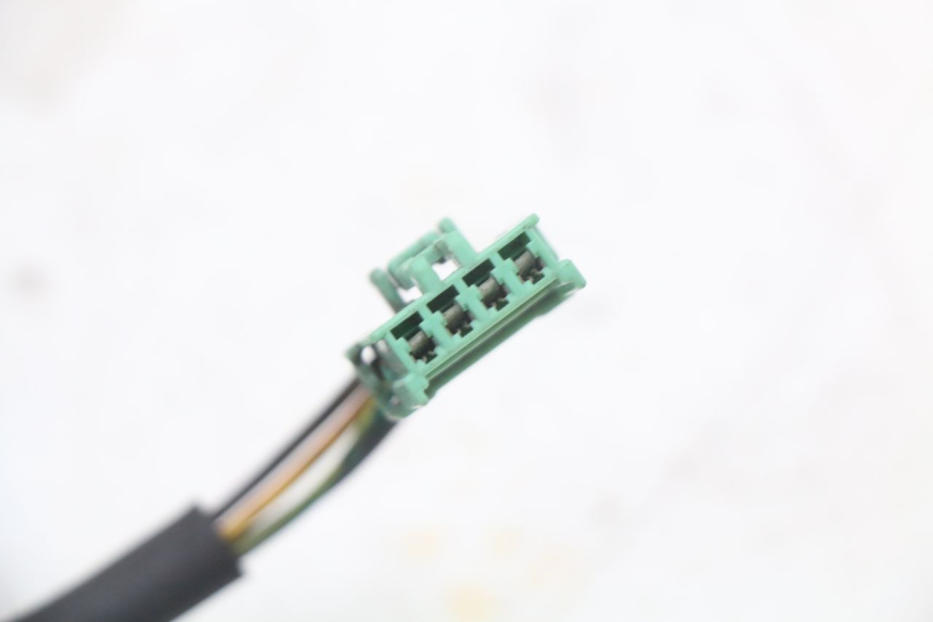 photo de RECHTS SCHALTER HONDA FES S-WING SWING 125 (2007 - 2015) - Oberflächenzustand und Material