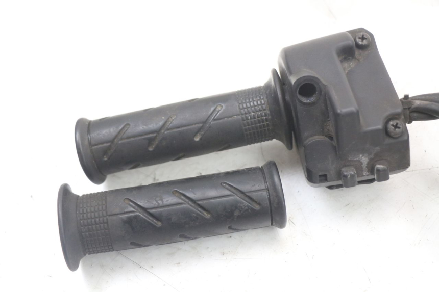 photo de RECHTS SCHALTER HONDA PCX (JF28) 125 (2009 - 2011) - Technische Nahaufnahme