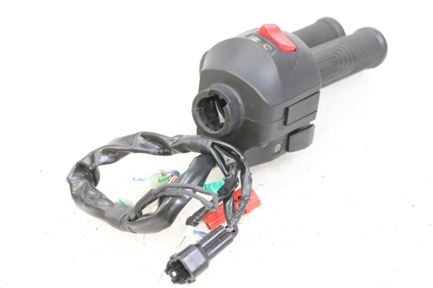 photo de RECHTS SCHALTER HUSQVARNA SVARTPILEN 401 (2018 - 2023) - Gesamtansicht des Produkts