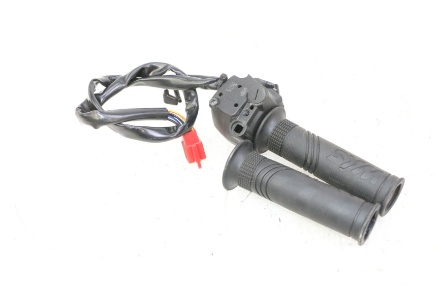 photo de RECHTS SCHALTER SYM JOYMAX 125 (2010 - 2017) - Technische Nahaufnahme