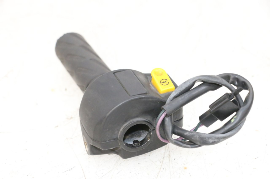 photo de RECHTER LENKERHEBEL PEUGEOT KISBEE 2T 50 (2010 - 2017) - Alternative Perspektive