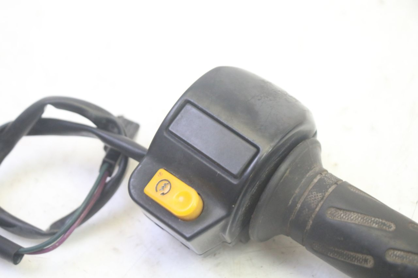 photo de RECHTER LENKERHEBEL PEUGEOT KISBEE 4T 50 (2010 - 2017) - Detailansicht des Bauteils