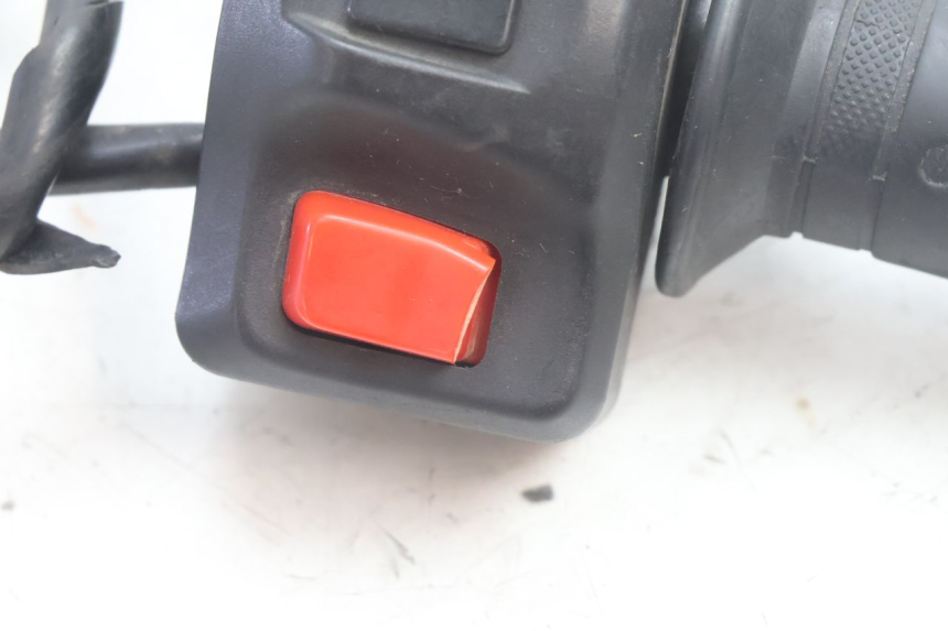 photo de RECHTER LENKERHEBEL PEUGEOT KISBEE 4T 50 (2010 - 2017) - Zoom auf Gebrauchszustand