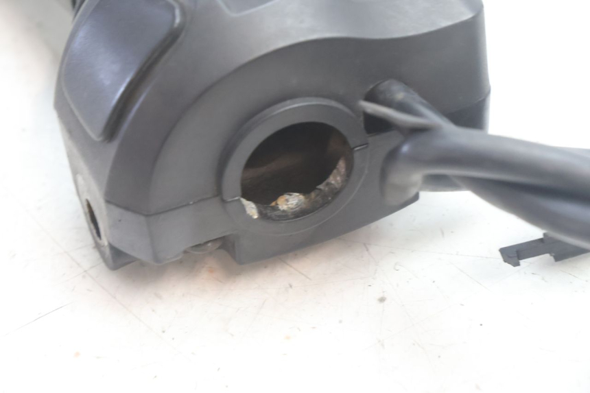 photo de RECHTER LENKERHEBEL PEUGEOT KISBEE 4T 50 (2010 - 2017) - Oberflächenzustand und Material