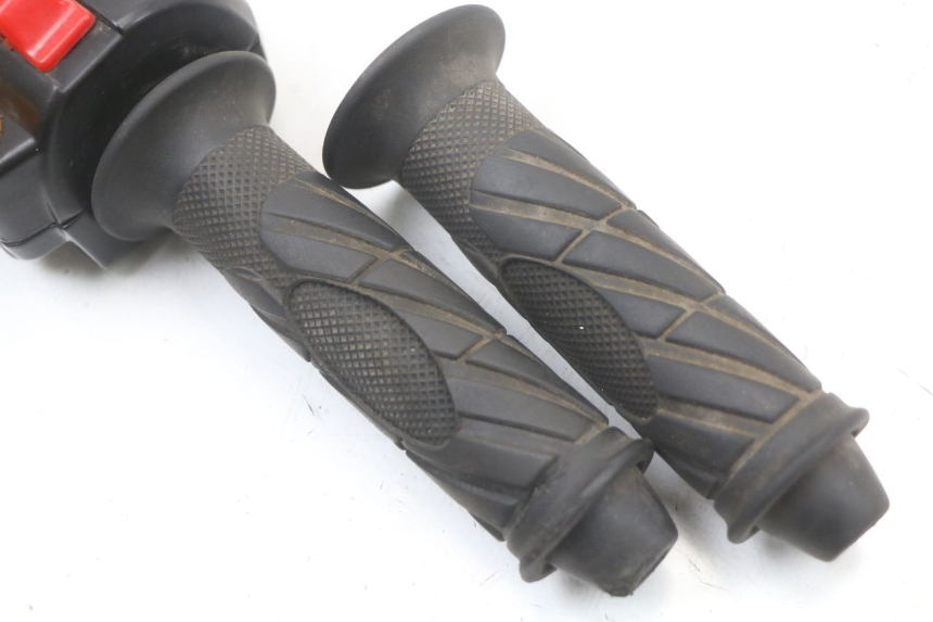 photo de RECHTS SCHALTER ORCAL KITE 4T 50 (2019 - 2023) - Zoom auf Gebrauchszustand