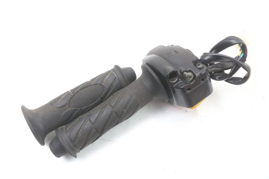 photo de RECHTS SCHALTER ORCAL KITE 4T 50 (2019 - 2023) - Gesamtansicht des Produkts