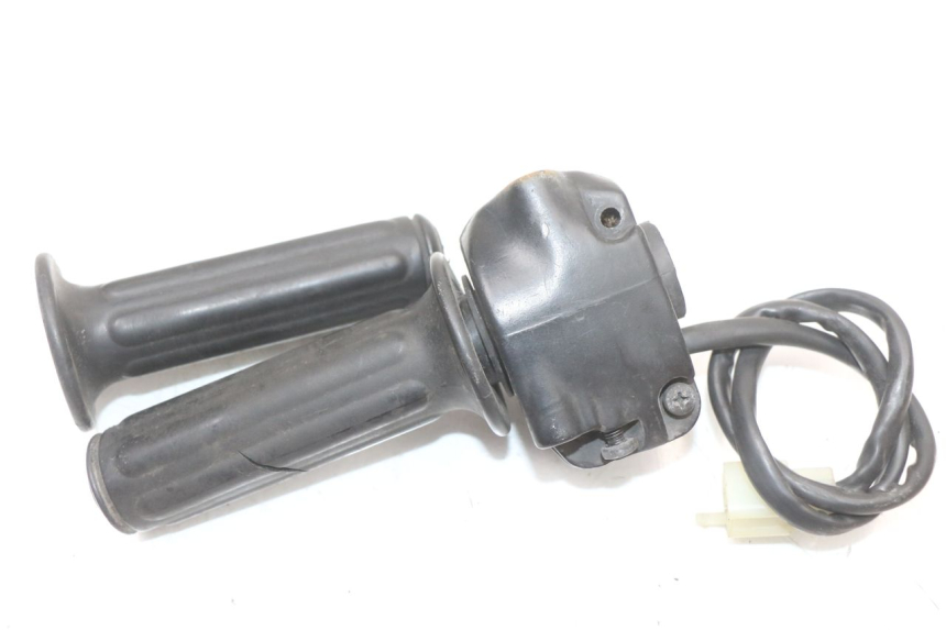 photo de RECHTS SCHALTER RENAULT KOURANOS 125 (2001 - 2004) - Gesamtansicht des Produkts