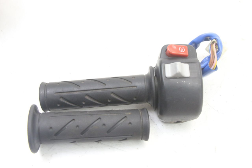 photo de RECHTS SCHALTER KYMCO PEOPLE S 125 (2000 - 2008) - Zoom auf Gebrauchszustand