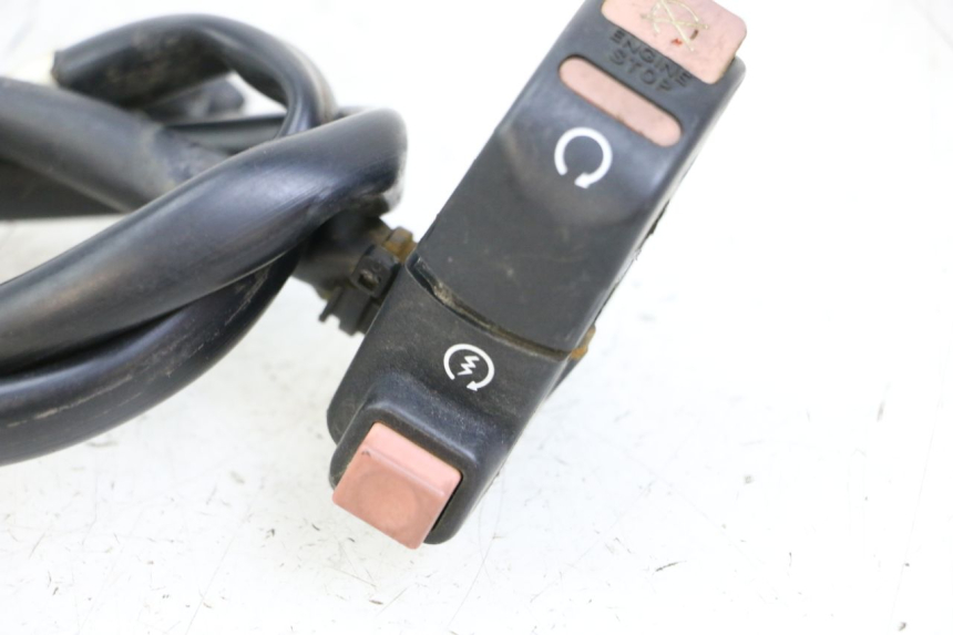 photo de RECHTS SCHALTER KYMCO STRYKER OFF ROAD 125 (1999 - 2005) - Gesamtansicht des Produkts