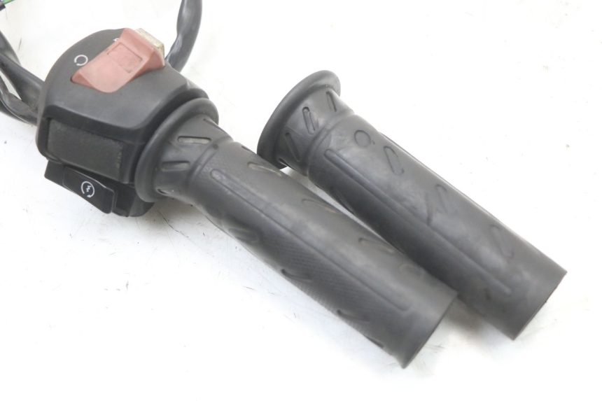 photo de RECHTER LENKERHEBEL KYMCO X-TOWN XTOWN 125 (2016 - 2021) - Zoom auf Gebrauchszustand