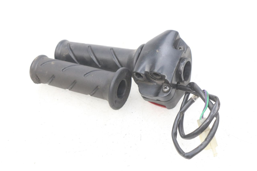 photo de RECHTER LENKERHEBEL PEUGEOT LUDIX 50 (2008 - 2017) - Zoom auf Gebrauchszustand